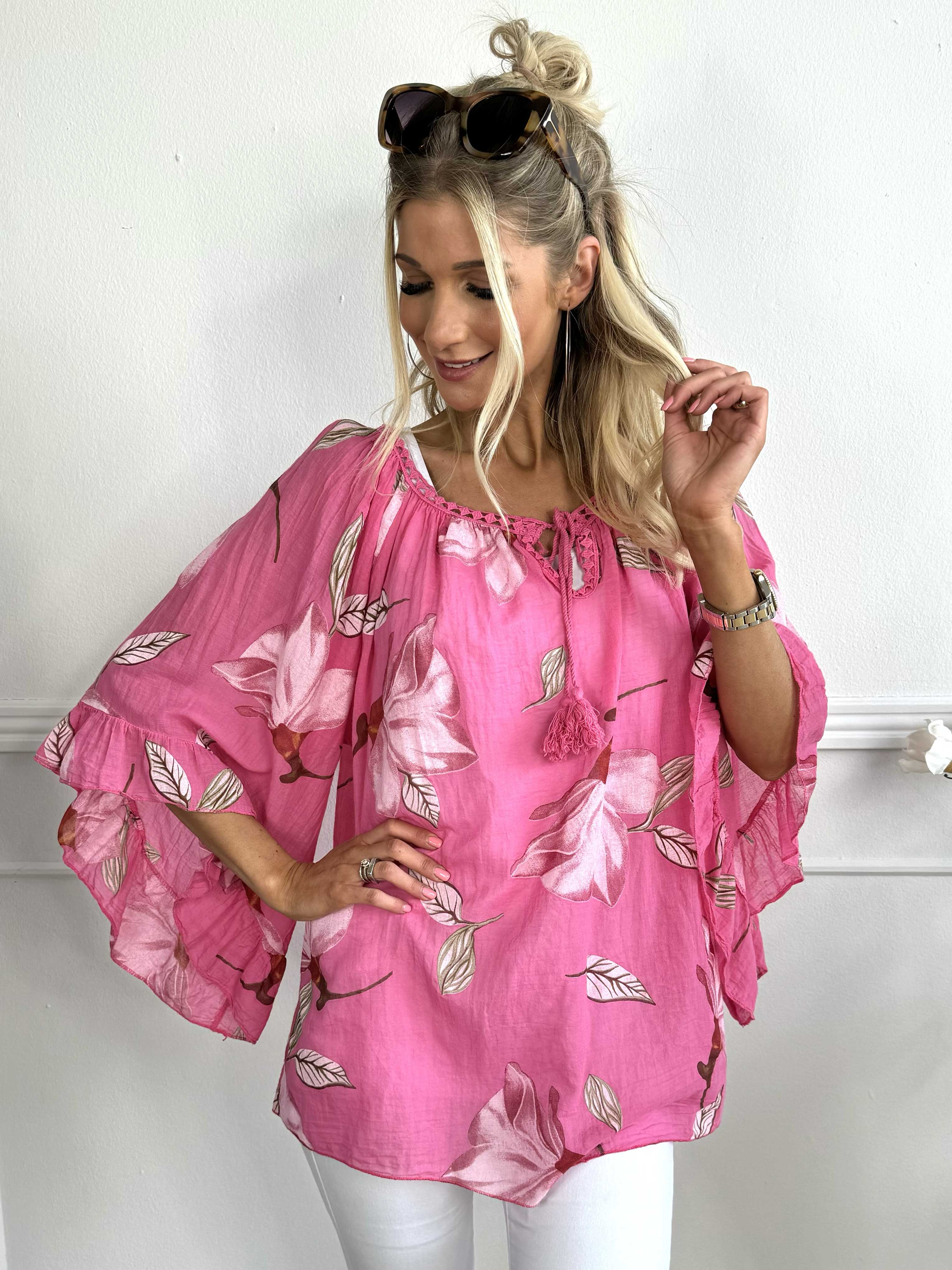 Marija flower - Söt blommig tunika med vackra ärmar